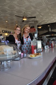 Breakfast Clayton´s Brittney Smith and Ginger McCalmont