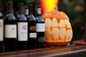 Halloween-Wine-with-Jack-o-lantern-520x346