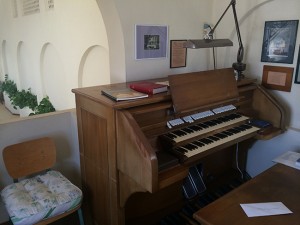  The organ’s pipes were built right into the walls of the church in 1928. A resident organist plays for every Sunday service. 